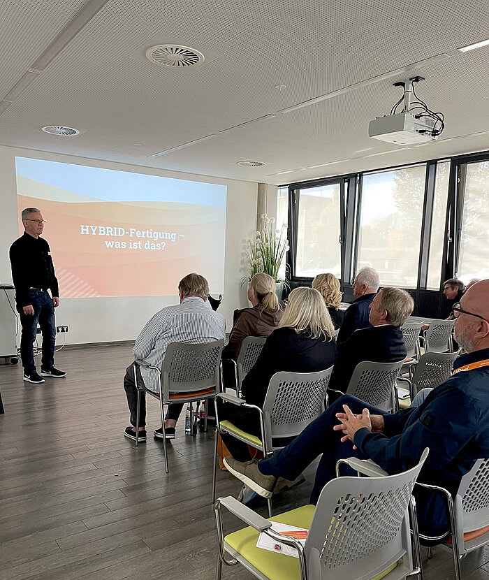 Vortrag von CADdent zu HYBRID-Fertigung Vortrag von CADdent zu HYBRID-Fertigung